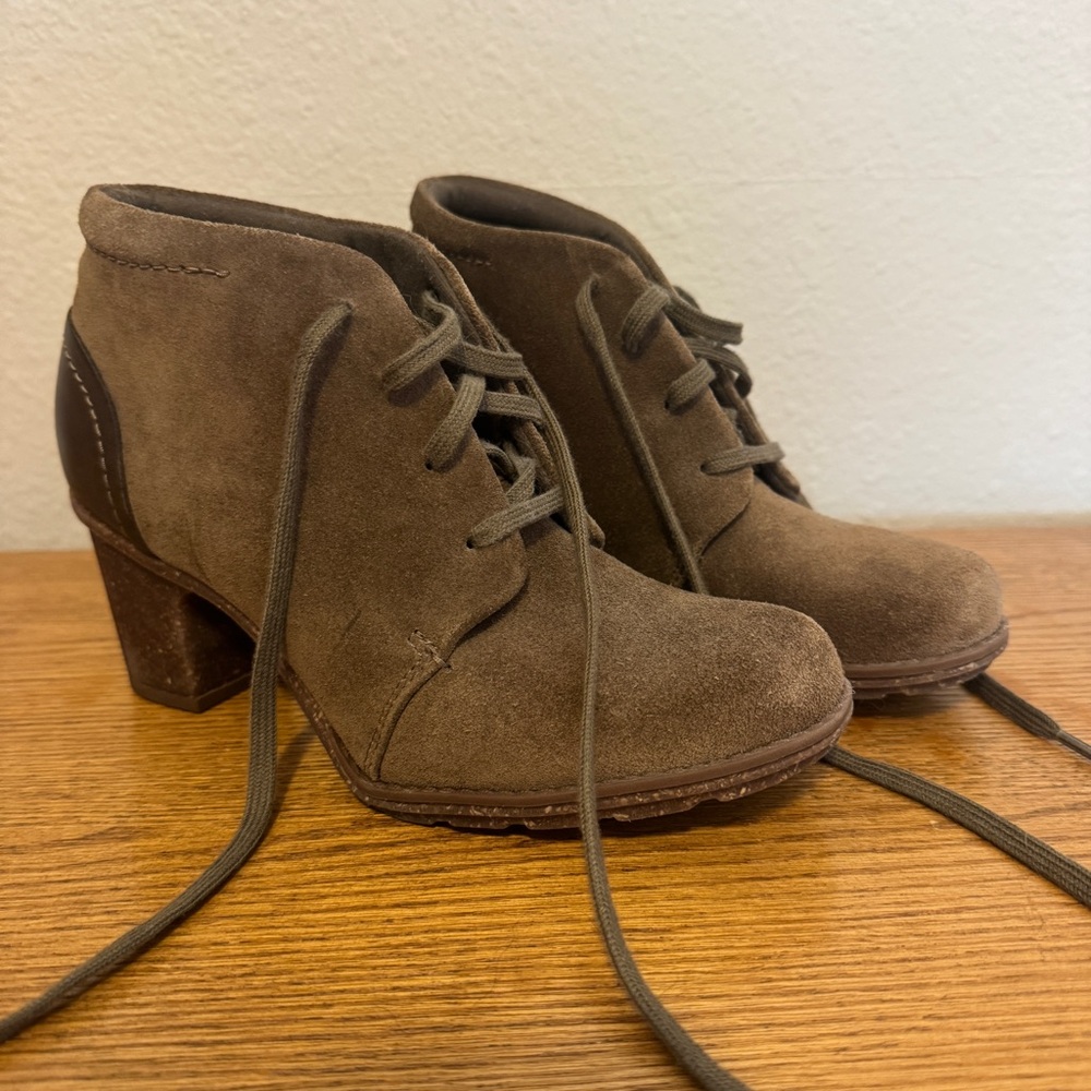 6.5 Brown Suede Clarks Ankle Boots